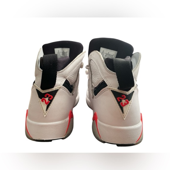 Air Jordan 7 Retro Sneakers - Picture 4 of 4